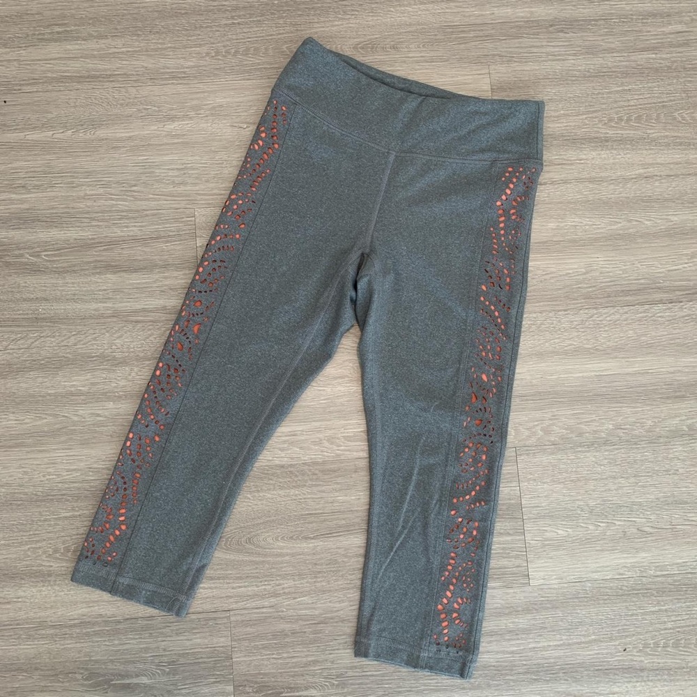 Anthropologie Pure + Good Grey Coral Cutout Leggings | Size M